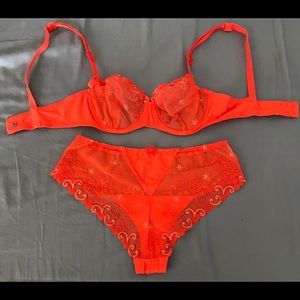 Simone Perele blood orange lingerie set